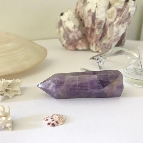 Amethyst Crystal - Obelisk Point Tower Pillar - Picture 1 of 8